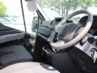 Used Nissan Interstar Tekna 135 HP (99 kW) 2022 White Van