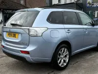 Begagnad Mitsubishi Outlander P-HEV 200 HK (147 kW) 2015 Blå Kombi