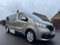 Używany Renault Trafic 2018 Beżowy Minivan