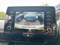Second-hand Toyota Yaris Hybrid 2020 Alb Hatchback