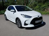 Used Toyota Yaris 113 HP (83 kW) 2023 White Hatchback