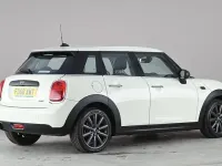 Usado Mini ONE Hatch 102 CV (75 kW) 2018 Blanco Utilitario