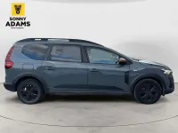 Used Dacia Jogger Extreme 110 HP (80 kW) 2024 Grey MPV