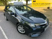 Used Toyota Auris 112 HP (82 kW) 2017 Grey Hatchback