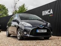 Used Toyota Yaris 101 HP (74 kW) 2015 Grey Hatchback