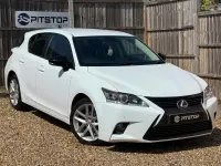Used Lexus CT200h 2016 White Hatchback
