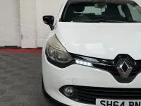 Used Renault Clio Dynamique 75 HP (55 kW) 2014 White Hatchback