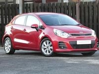 Used Kia Rio 84 HP (61 kW) 2016 Red Hatchback