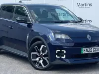 Used Renault R5 Komfort 110 kW (150 HP) 2025 Blue  Hatchback