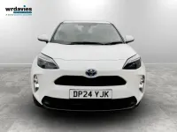 Used Toyota Yaris Hybrid 2024 Pure white Estate