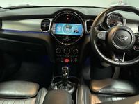 Used Mini Cooper Exclusive 134 HP (98 kW) 2022 Blue Hatchback