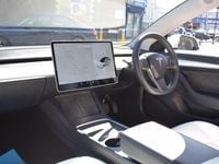 Used Tesla Model 3 Standard Range 208 kW (283 HP) 2021 White Sedan