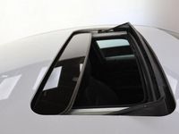 Used Vauxhall Insignia SRi 165 HP (121 kW) 2018 White Hatchback