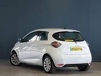 Used Renault Zoe Iconic 100 kW (136 HP) 2022 White Hatchback