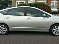 Used Toyota Prius 76 HP (55 kW) 2005 Hatchback