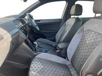 Używany VW Tiguan R-line Edition 150 KM (110 kW) 2023 Srebrny SUV