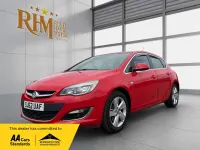 Used Vauxhall Astra SRi 165 HP (121 kW) 2012 Red Hatchback