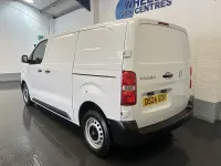 Gebraucht Vauxhall Vivaro S 120 PS (88 kW) 2024 Weiß Van / Kleinbus