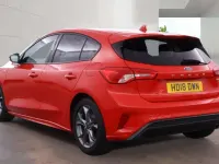 Used Ford Focus ST-Line 125 HP (91 kW) 2018 Red Hatchback