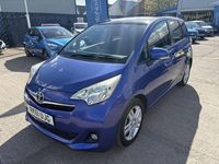 Usado Toyota Verso 98 HP (72 kW) 2011 Azul Monovolume