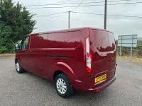 Used Ford Transit Custom Limited 130 HP (95 kW) 2021 Red Van