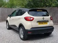 Used Renault Captur Dynamique 90 HP (66 kW) 2016 Cream SUV