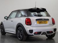Usado Mini Cooper S Hatch 189 HP (139 kW) 2019 Prateado Citadino
