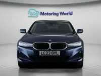 Usado BMW 330e Sport Line 292 CV (214 kW) 2023 Azul Berlina