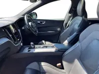 Second-hand Volvo XC60 R-Design Pro 250 CP (183 kW) 2021 Albastru SUV