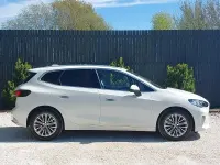 Begagnad BMW 218 Active Tourer Luxury Line 148 HK (108 kW) 2022 Vit Minibuss