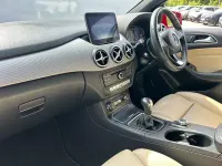Used Mercedes B180 Executive 122 HP (89 kW) 2017 Red MPV