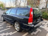 Używany Volvo V70 SE 2007 Czarny Kombi