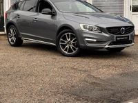 Used Volvo V60 CC 190 HP (139 kW) 2016 Grey Estate