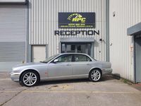 Used Jaguar XJ Sovereign 207 HP (152 kW) 2006 Silver Sedan