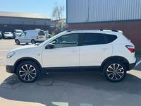Used Nissan Qashqai 360º 2013 White SUV