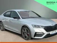 Usado Skoda Octavia vRS 245 HP (180 kW) 2021 Prateado Citadino