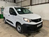 Used Peugeot Partner Premium 131 HP (96 kW) 2023 White MPV