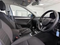 Used Skoda Octavia SE 115 HP (84 kW) 2018 Blue Estate