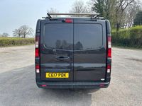 Usado Renault Trafic 2017 Preto Monovolume