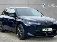 Usado BMW iX M Sport 400 kW (544 HP) 2025 Azul SUV