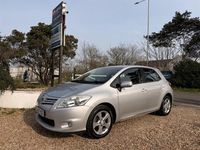 Used Toyota Auris 2010 Silver with dark interior trim Hatchback