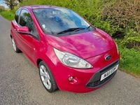 Begagnad Ford Ka Titanium 69 HK (50 kW) 2011 Röd Halvkombi