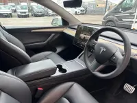Used Tesla Model Y RWD 254 kW (346 HP) 2023 White SUV