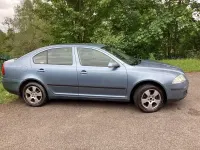 Usado Skoda Octavia Ambiente 115 CV (84 kW) 2008 Gris Utilitario