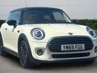 Used Mini Cooper Classic 136 HP (100 kW) 2020 White Hatchback
