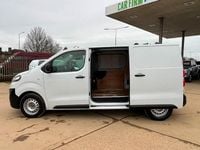 Used Citroën Dispatch 2022 White MPV