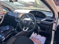 Used Peugeot 2008 Active 2017 White SUV