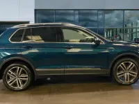 Usado VW Tiguan Elegance 245 HP (180 kW) 2023 Azul SUV