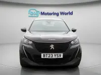 Second-hand Peugeot 2008 Active+ 101 CP (74 kW) 2023 Negru SUV