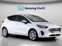 Begagnad Ford Fiesta Titanium 101 HK (74 kW) 2022 Vit Halvkombi